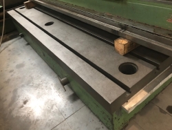 clamping-planpiano-in-ghisa-2500-x-2500-x-350-h-mm-009piastPiano In Ghisa 2500 X 2500 X 350 (h) Mm